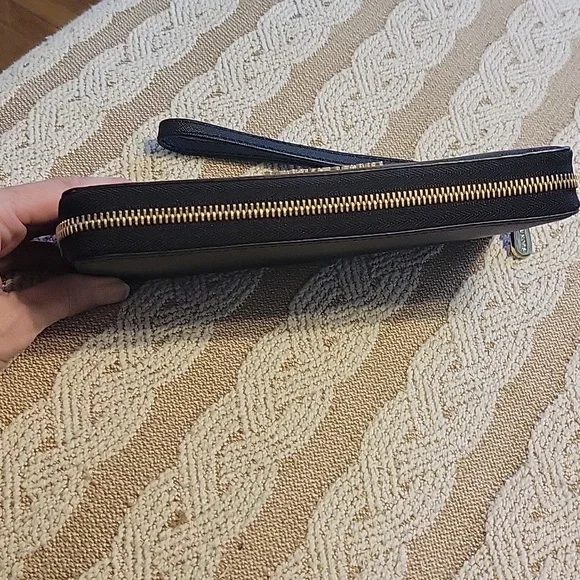 MK walletp8 - Picture 7 of 16